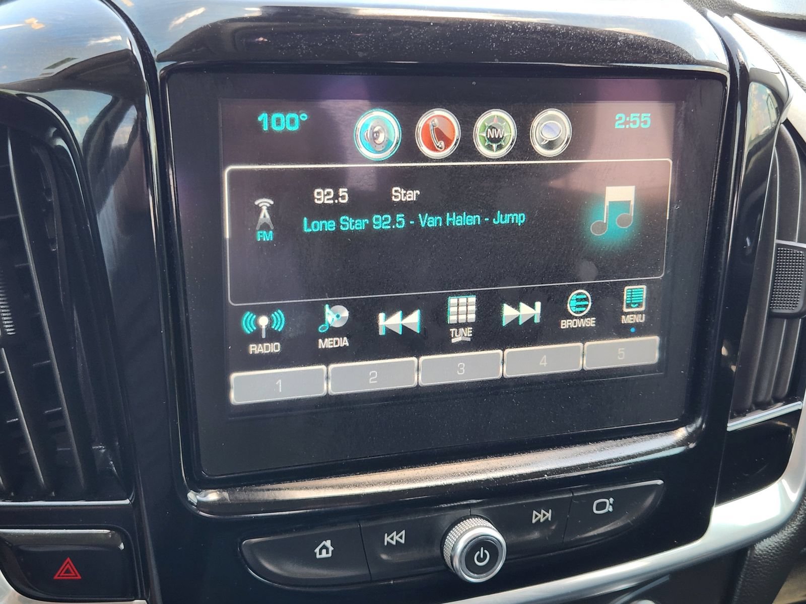 Used 2019 Chevrolet Traverse LT FWD image 18