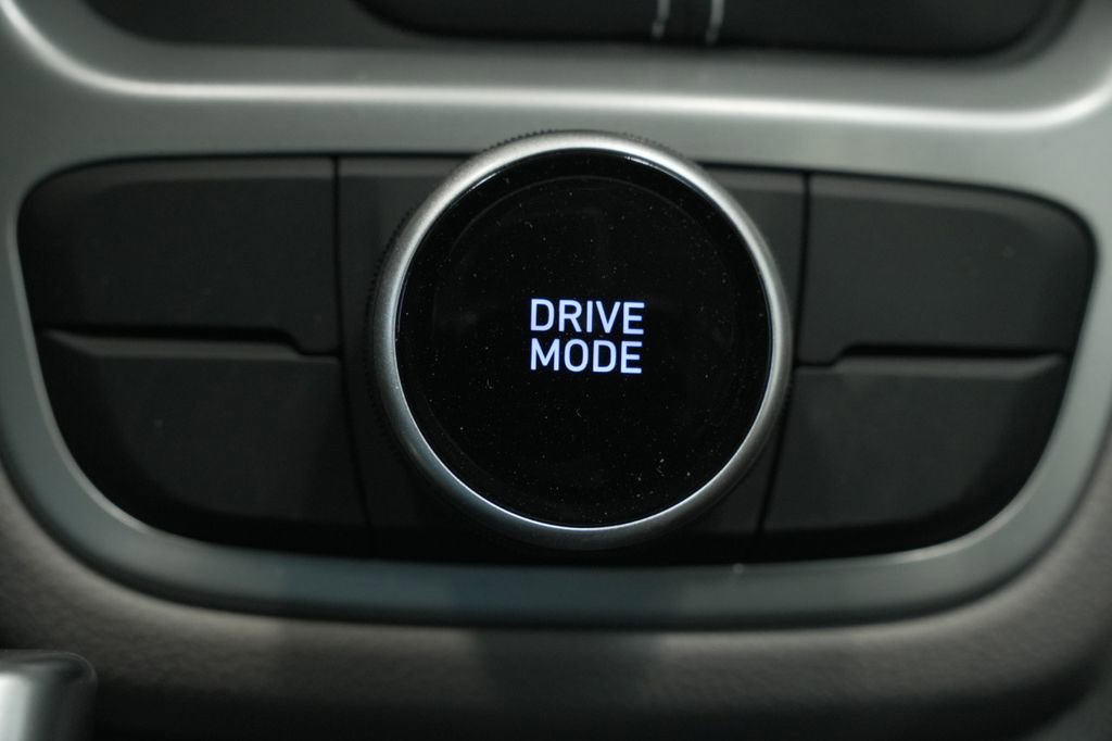 New 2025 Hyundai Venue SEL image 39