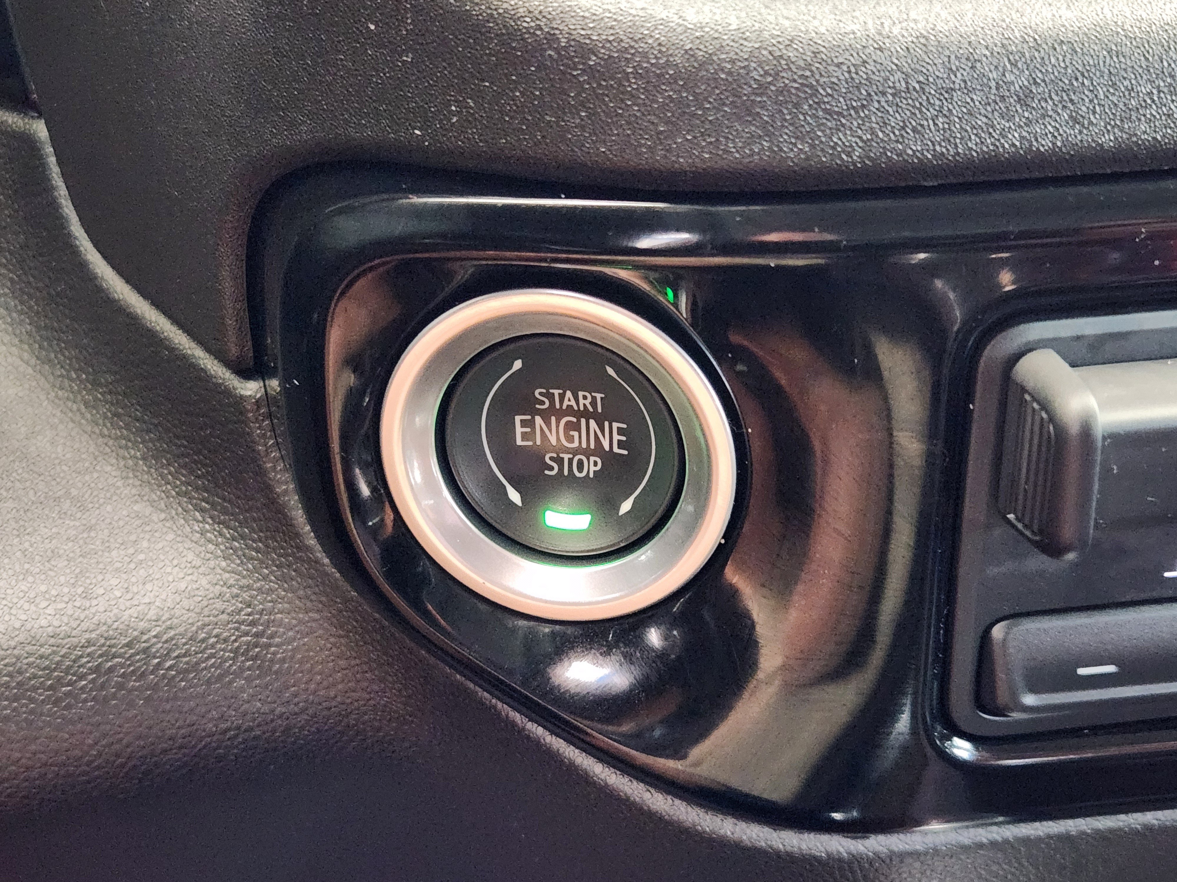 Used 2023 Chevrolet Silverado 1500 RST AWD/4WD image 22