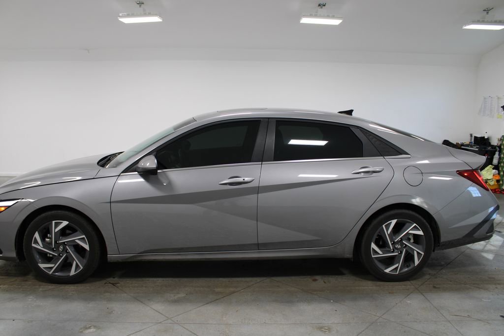 Used 2024 Hyundai Elantra SEL w/ Convenience Package image 6