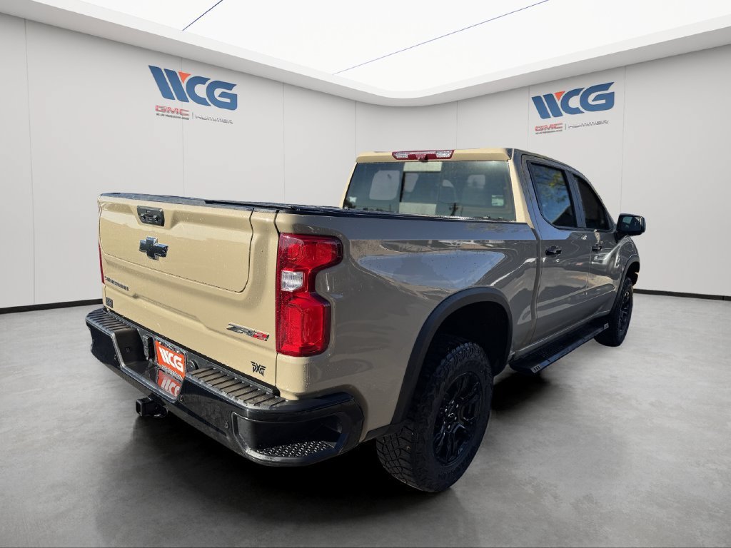 Used 2023 Chevrolet Silverado 1500 ZR2 w/ Technology Package AWD/4WD image 3