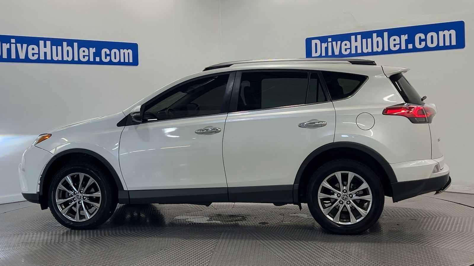 Used 2018 Toyota RAV4 Limited w/ All Weather Liner Package AWD/4WD image 5