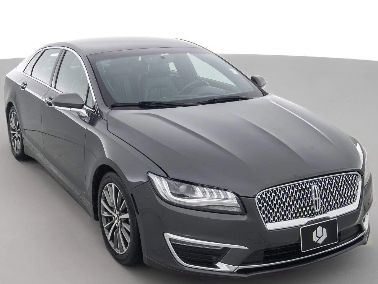 Used 2017 Lincoln MKZ Premiere image 1
