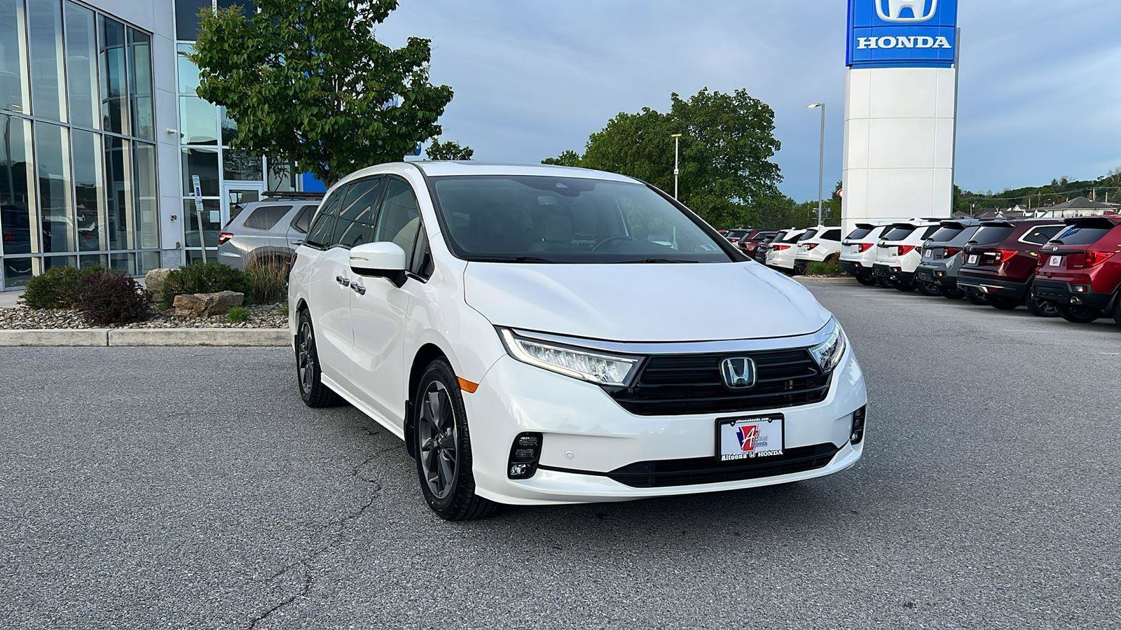 Certified 2023 Honda Odyssey Elite