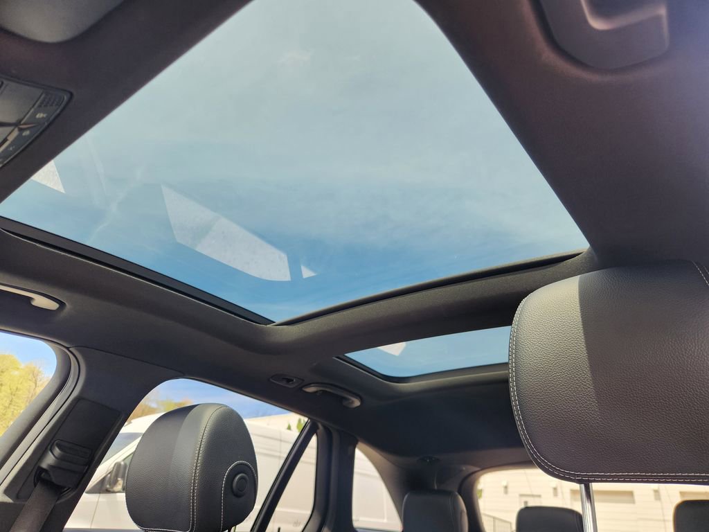 Certified 2017 Mercedes-Benz GLC 300 4MATIC image 10