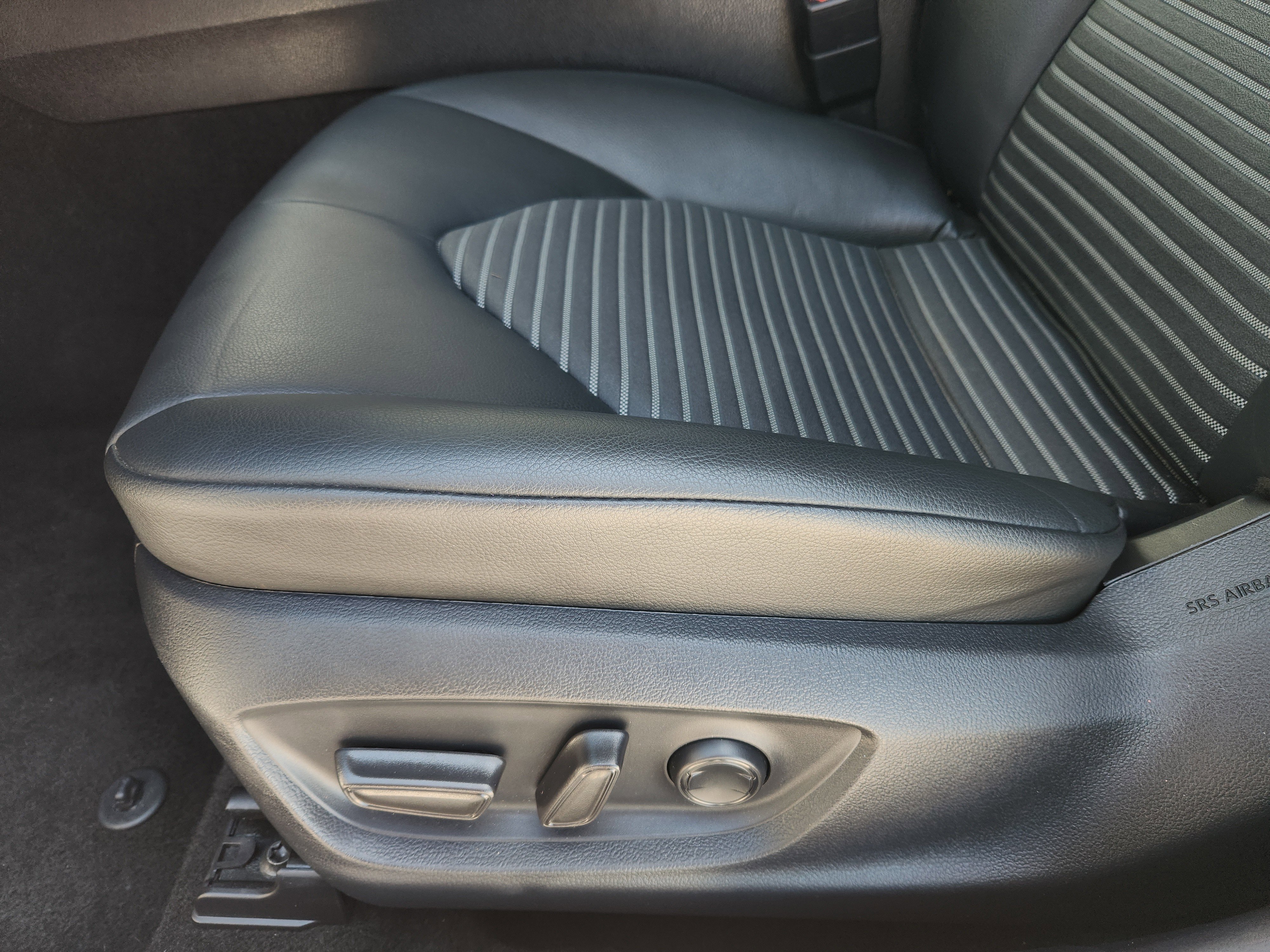 Used 2023 Toyota Camry SE FWD image 25