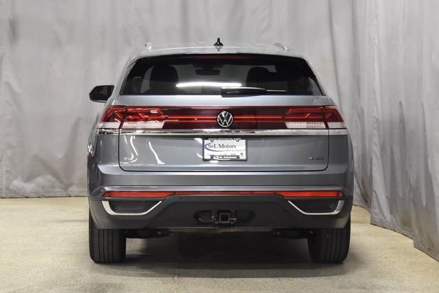 Used 2025 Volkswagen Atlas Cross Sport SE image 8