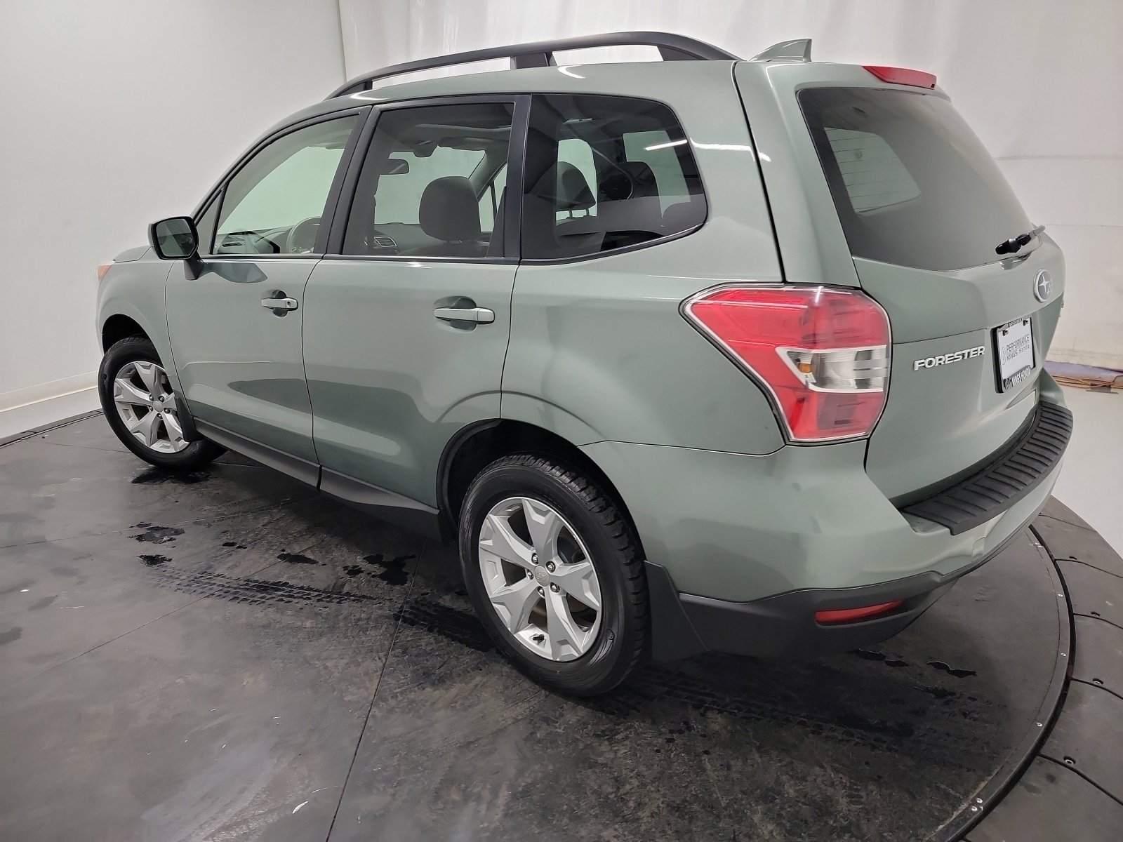 Used 2016 Subaru Forester 2.5i Premium image 6