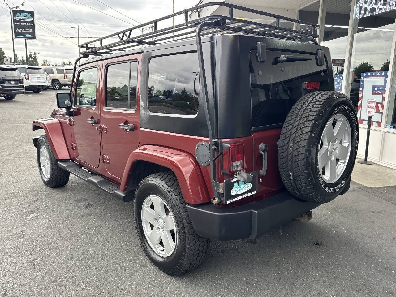 Used 2007 Jeep Wrangler Unlimited Sahara AWD/4WD image 3
