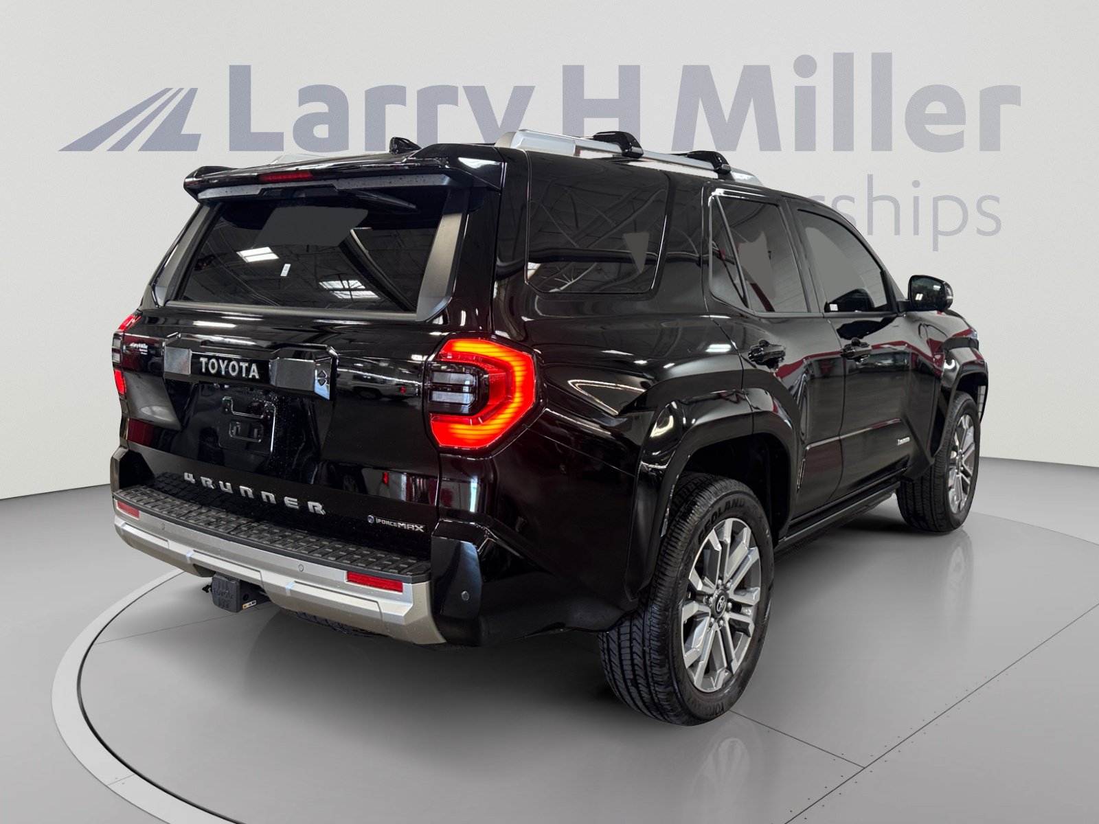 Certified 2026 Toyota 4Runner Limited w/ Tow Technology Package AWD/4WD image 5