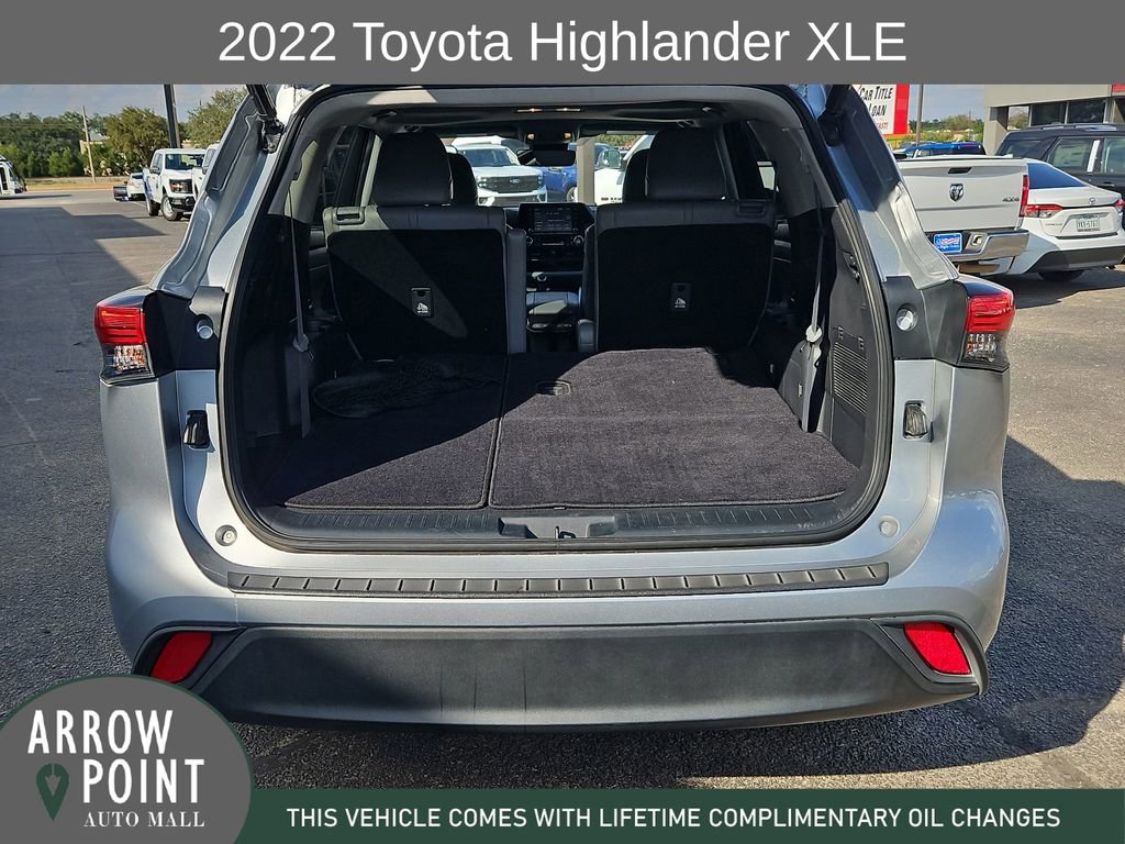 Used 2022 Toyota Highlander XLE image 16