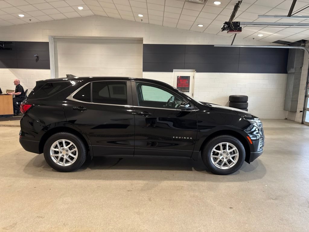 Used 2022 Chevrolet Equinox LT AWD/4WD image 8