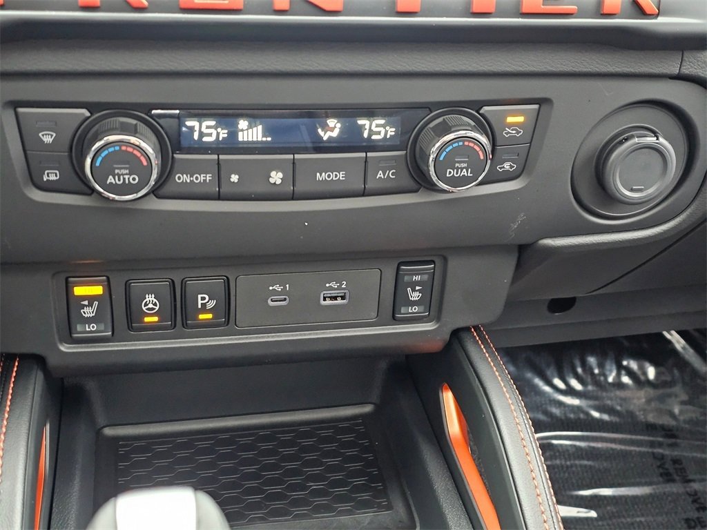 Used 2025 Nissan Frontier PRO-4X w/ Pro Premium Package image 17