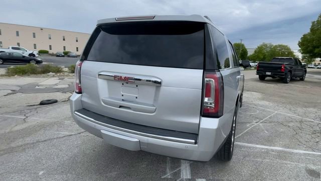 Used 2019 GMC Yukon Denali AWD/4WD image 9