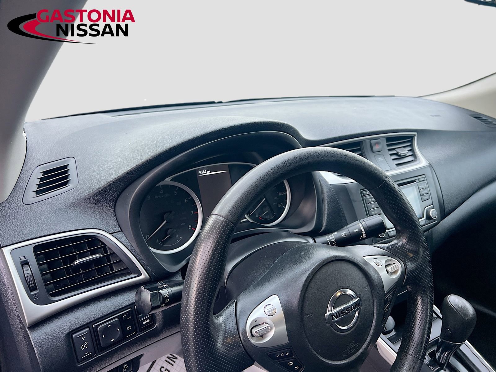 Used 2018 Nissan Sentra S image 11