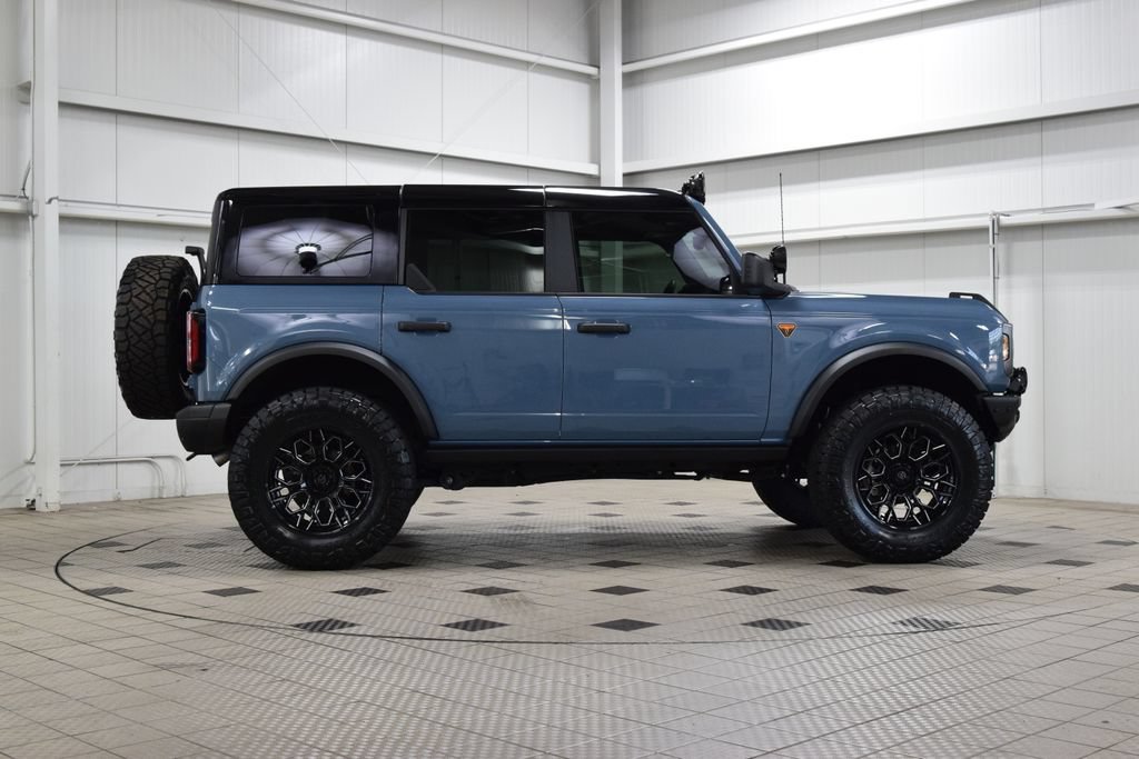 Used 2025 Ford Bronco Badlands AWD/4WD image 9