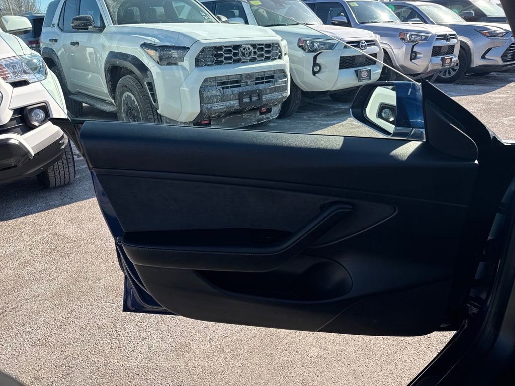 Used 2020 Tesla Model 3 Long Range image 32