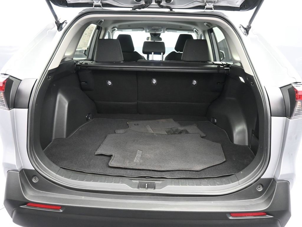 Certified 2023 Toyota RAV4 LE image 21