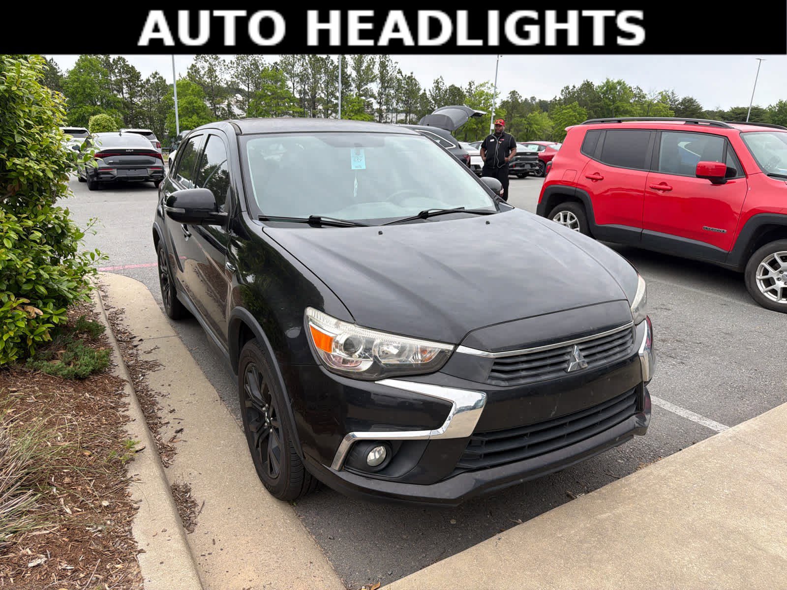 Used 2017 Mitsubishi Outlander Sport LE FWD image 2