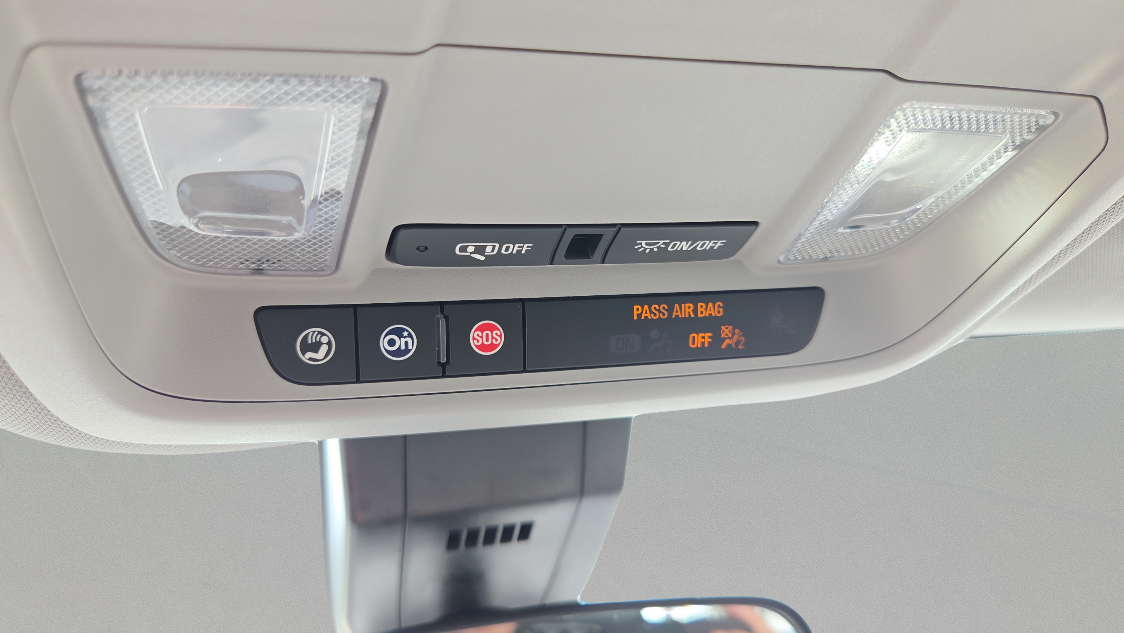 Used 2023 Chevrolet Equinox LS w/ Sport Edition FWD image 29