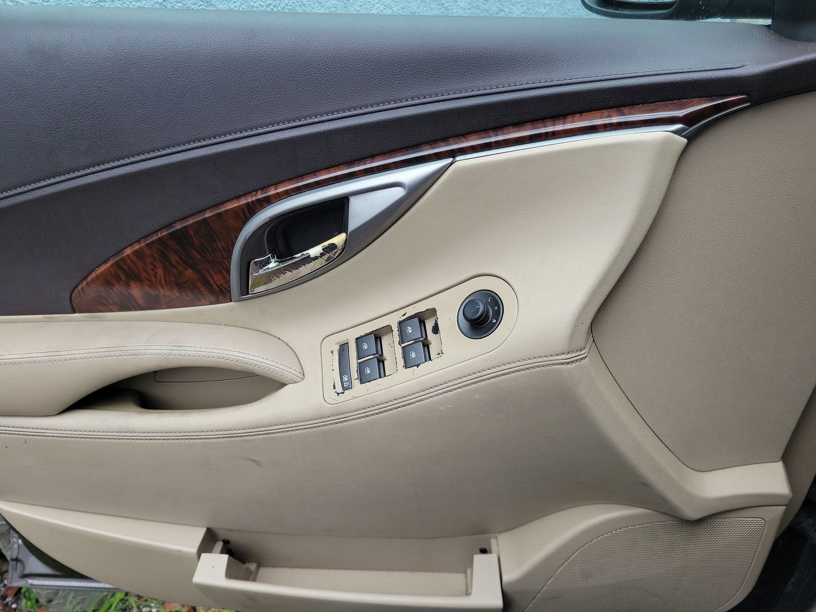Used 2010 Buick LaCrosse CXL FWD image 14