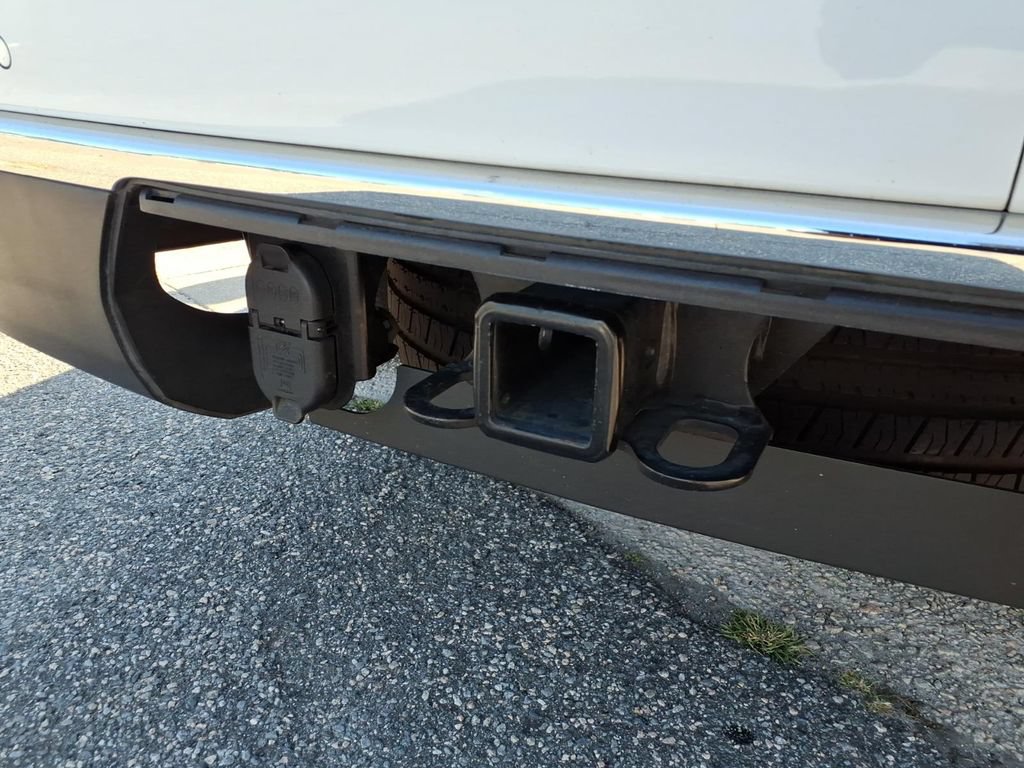 Used 2024 Chevrolet Tahoe LT RWD image 6