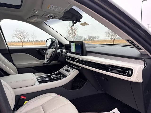 Used 2025 Lincoln Aviator Reserve w/ Illumination Package image 23
