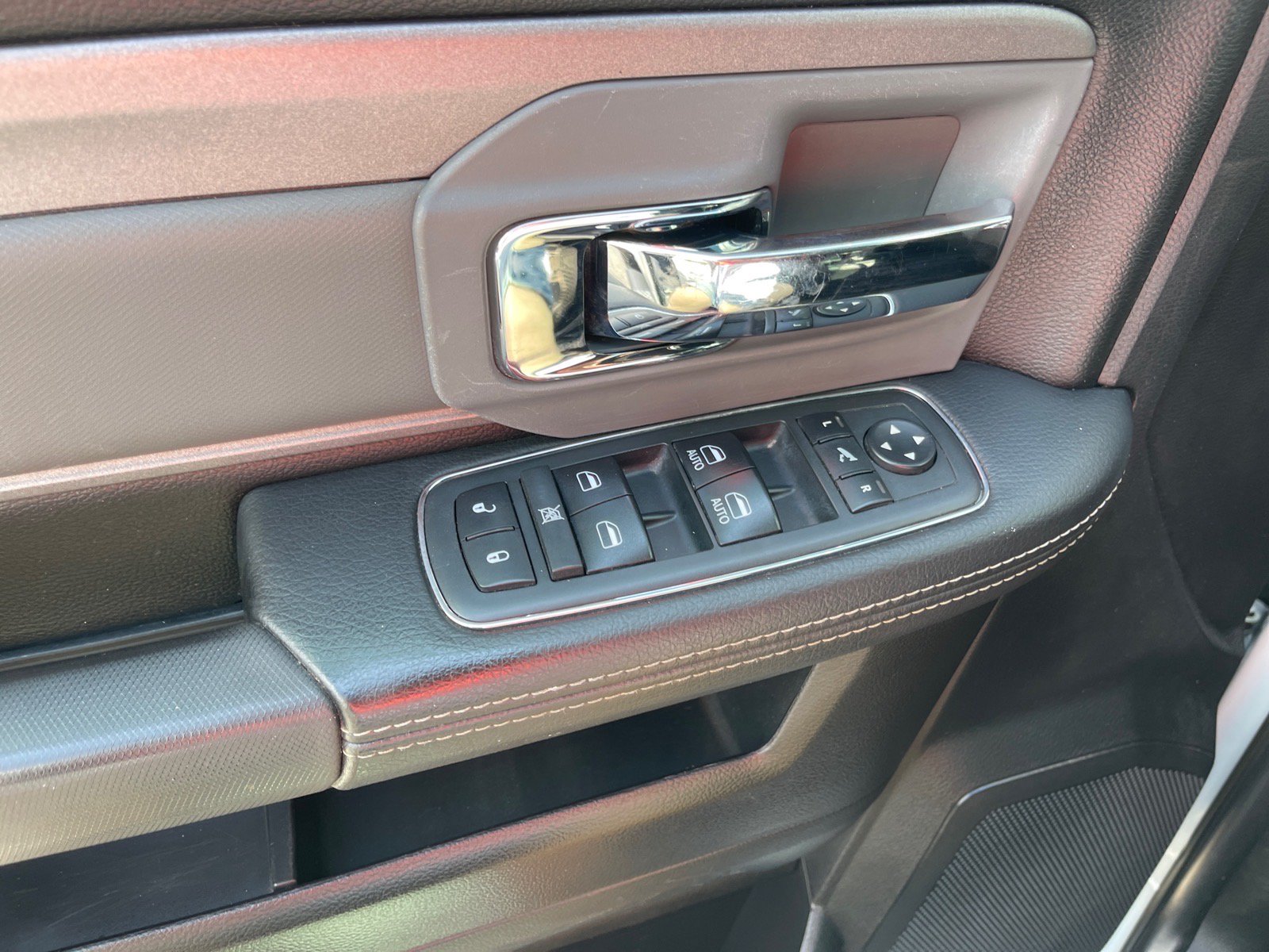 Used 2018 RAM 2500 Power Wagon w/ Leather & Luxury Group AWD/4WD image 8