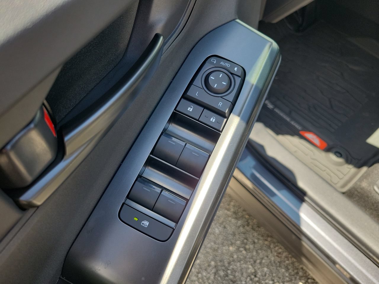 New 2026 Toyota bZ Woodland AWD/4WD image 15