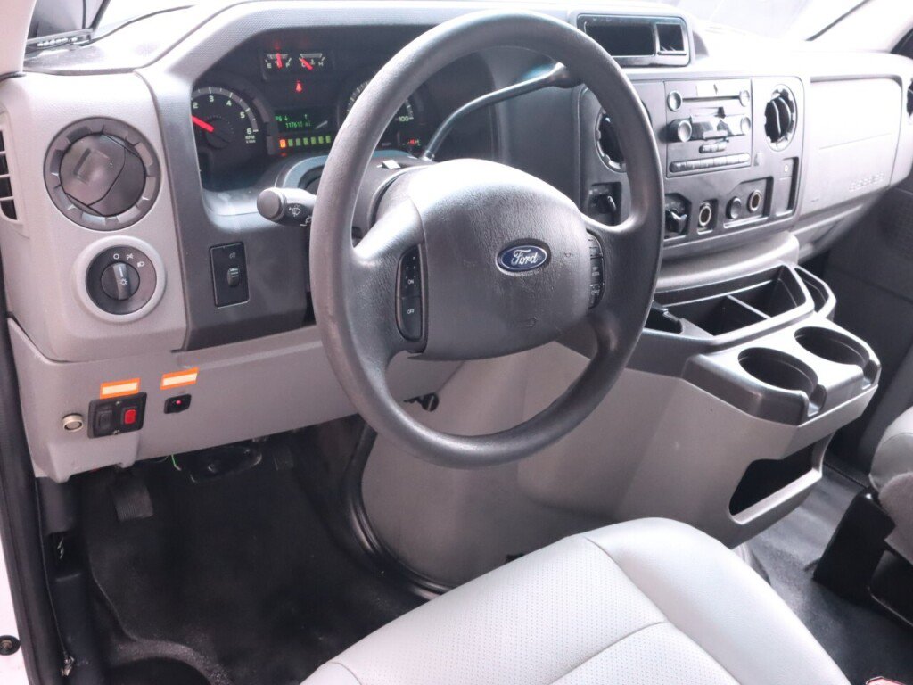 Used 2012 Ford E-450 and Econoline 450 Super Duty w/ PWR Locks & Windows Group RWD image 9