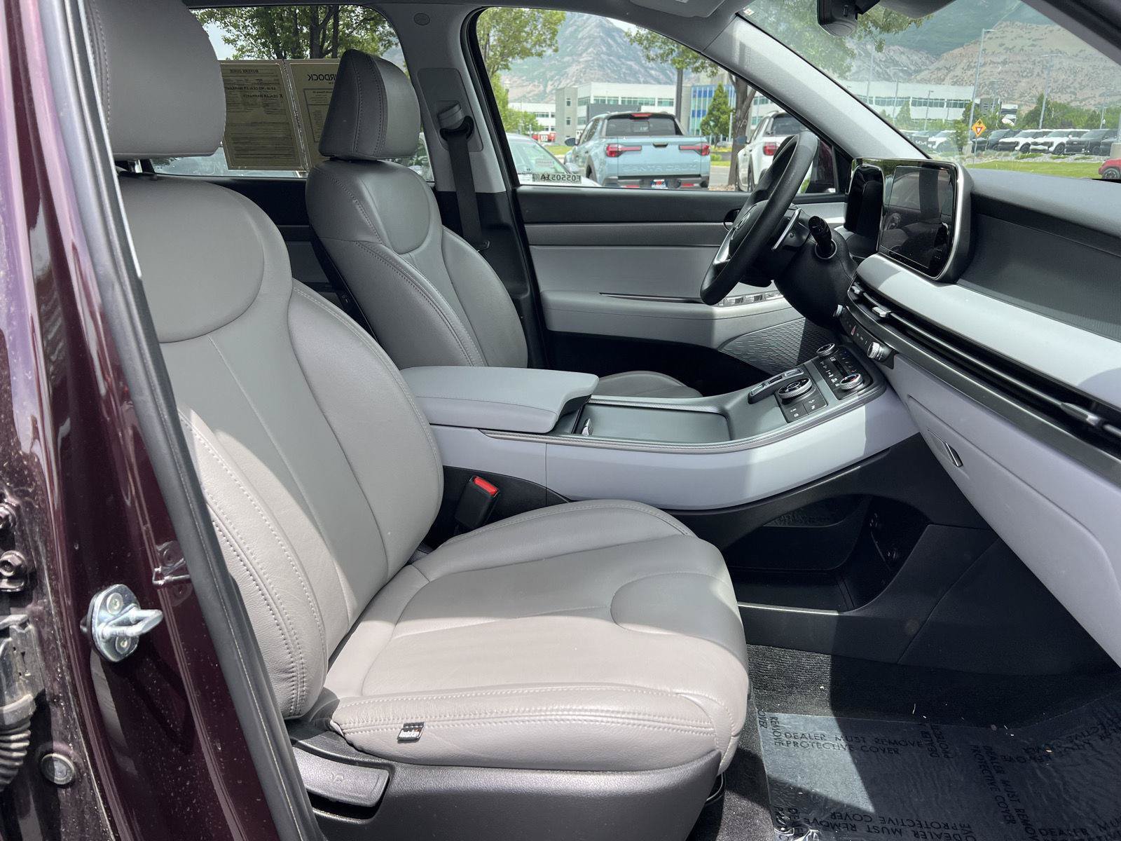 Certified 2023 Hyundai Palisade SE w/ Cargo Package AWD/4WD image 17