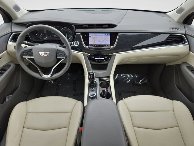 Certified 2023 Cadillac XT6 Premium Luxury AWD/4WD image 10