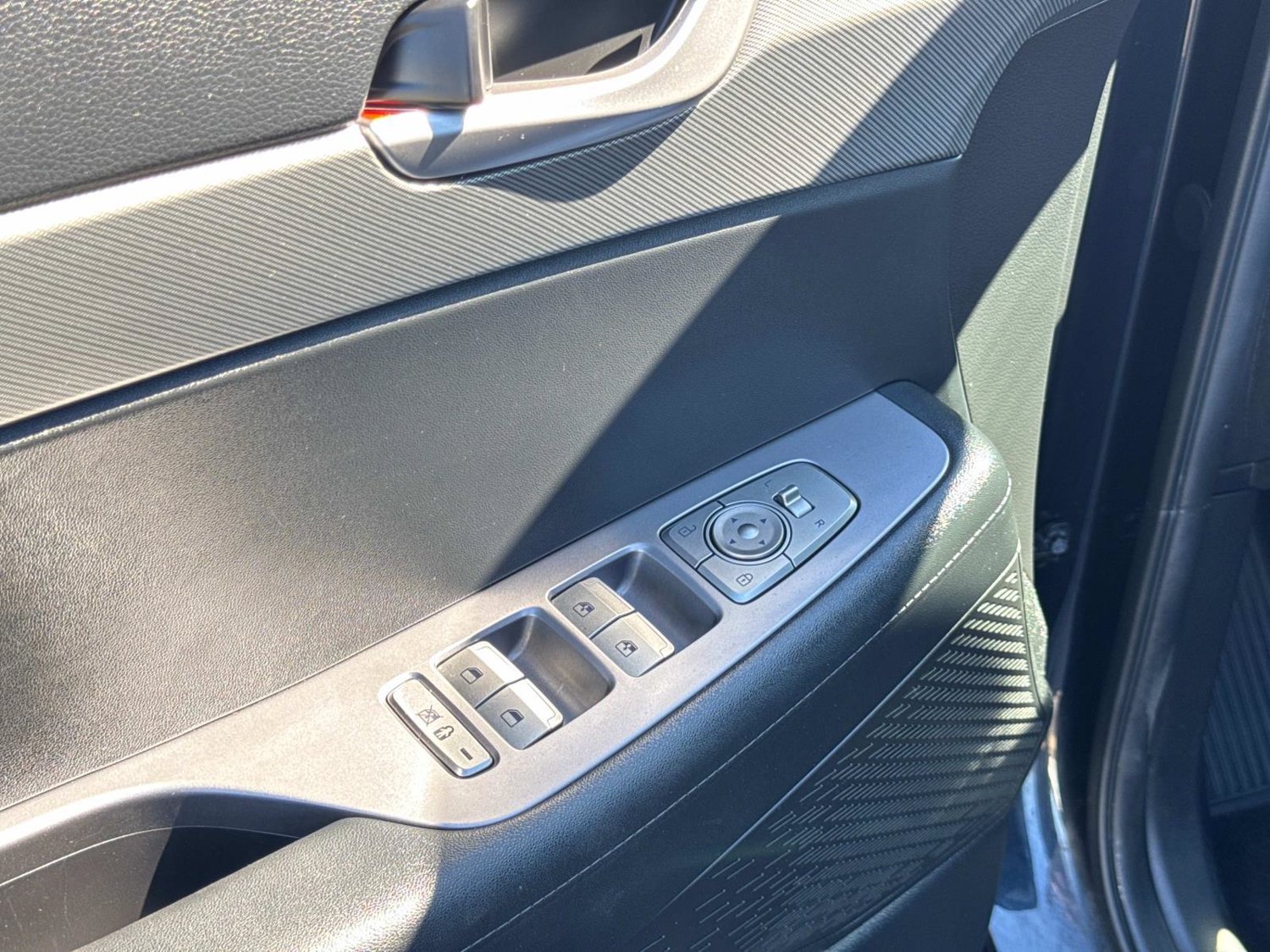 Used 2024 Hyundai Palisade SEL FWD image 30