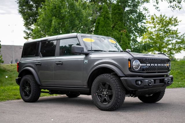New 2025 Ford Bronco Big Bend w/ Black Diamond Package AWD/4WD image 3