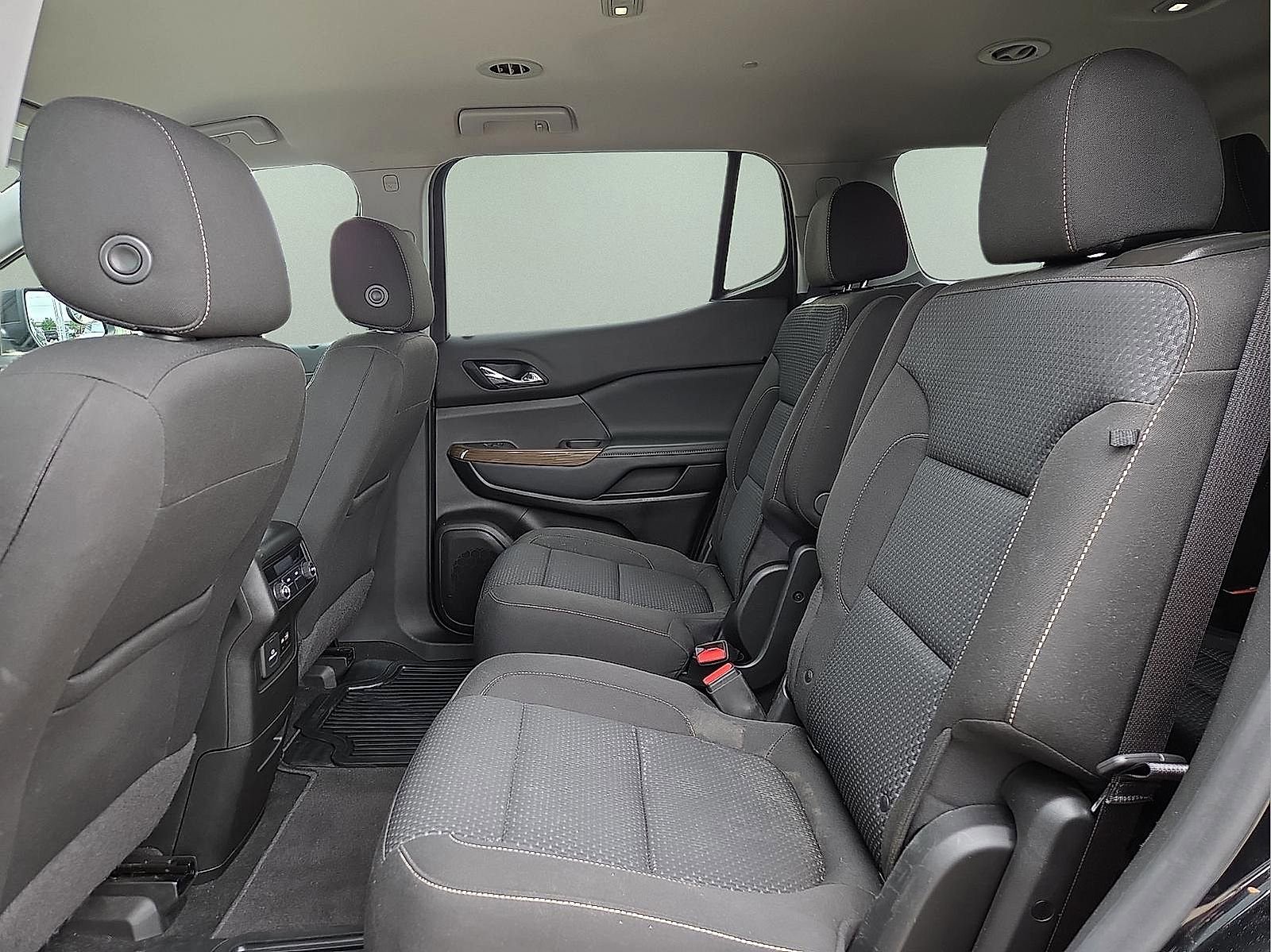 Used 2021 GMC Acadia SLE w/ Driver Convenience Package image 11