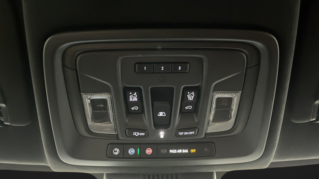 Used 2025 GMC Sierra 1500 Denali Ultimate AWD/4WD image 34