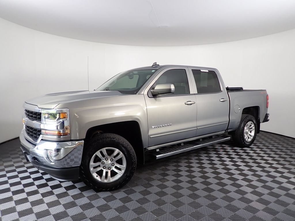 Used 2017 Chevrolet Silverado 1500 LT w/ All Star Edition AWD/4WD image 9