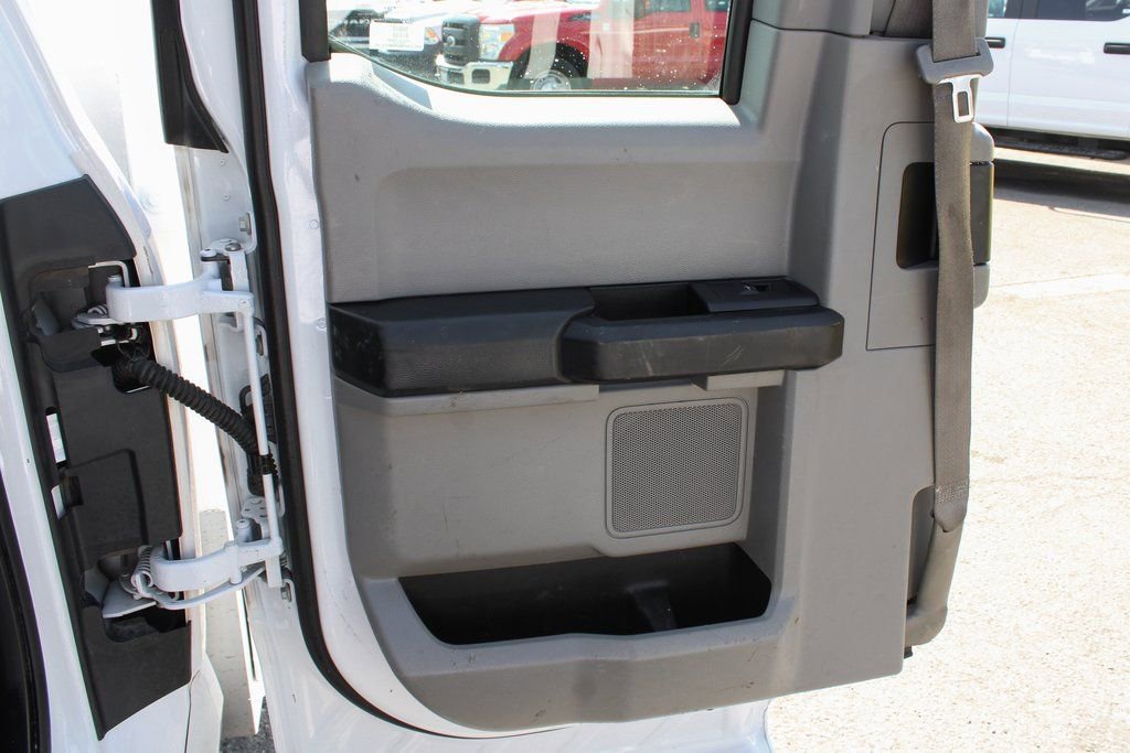 Used 2018 Ford F250 XL w/ Power Equipment Group RWD image 15
