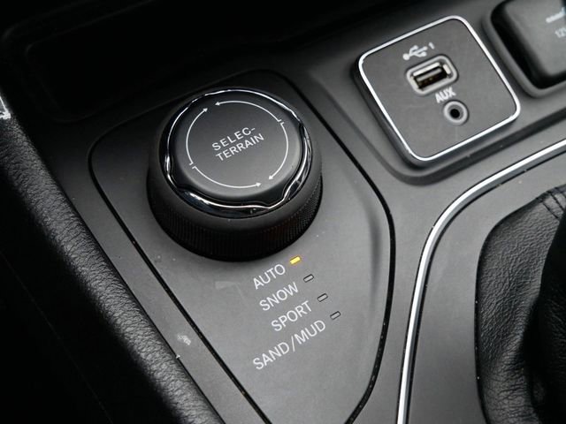 Used 2022 Jeep Cherokee Latitude Lux image 23