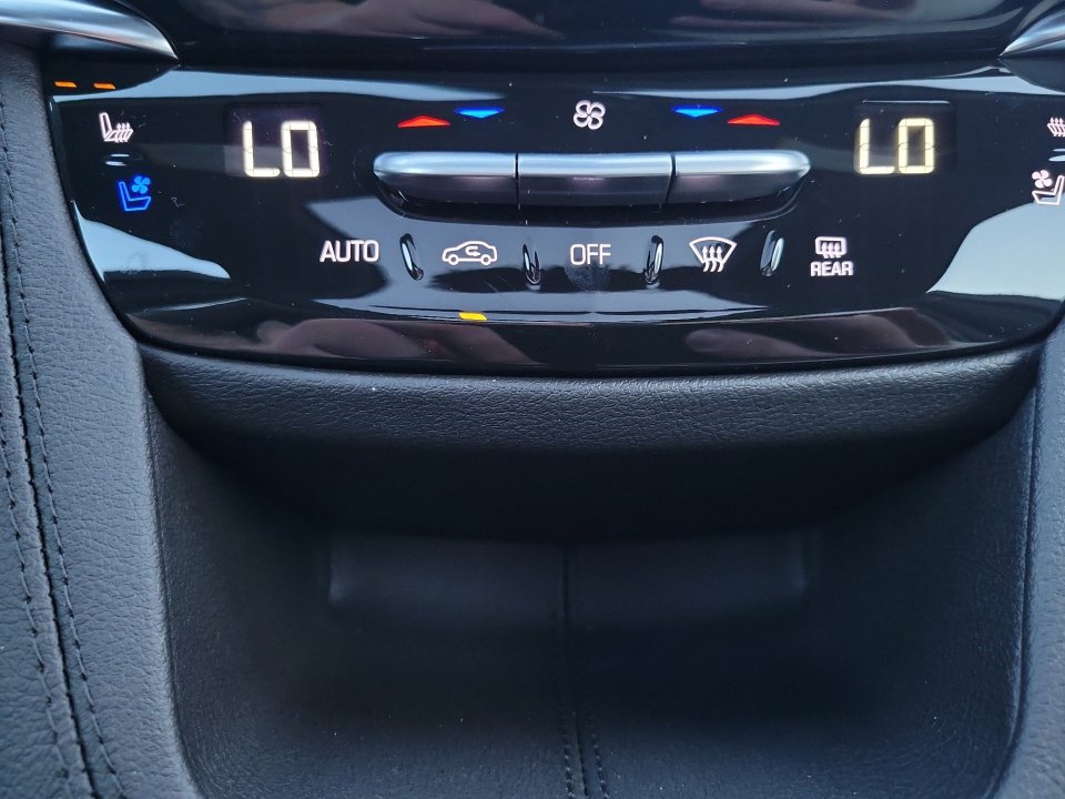 New 2025 Cadillac XT6 Sport w/ Technology Package image 18