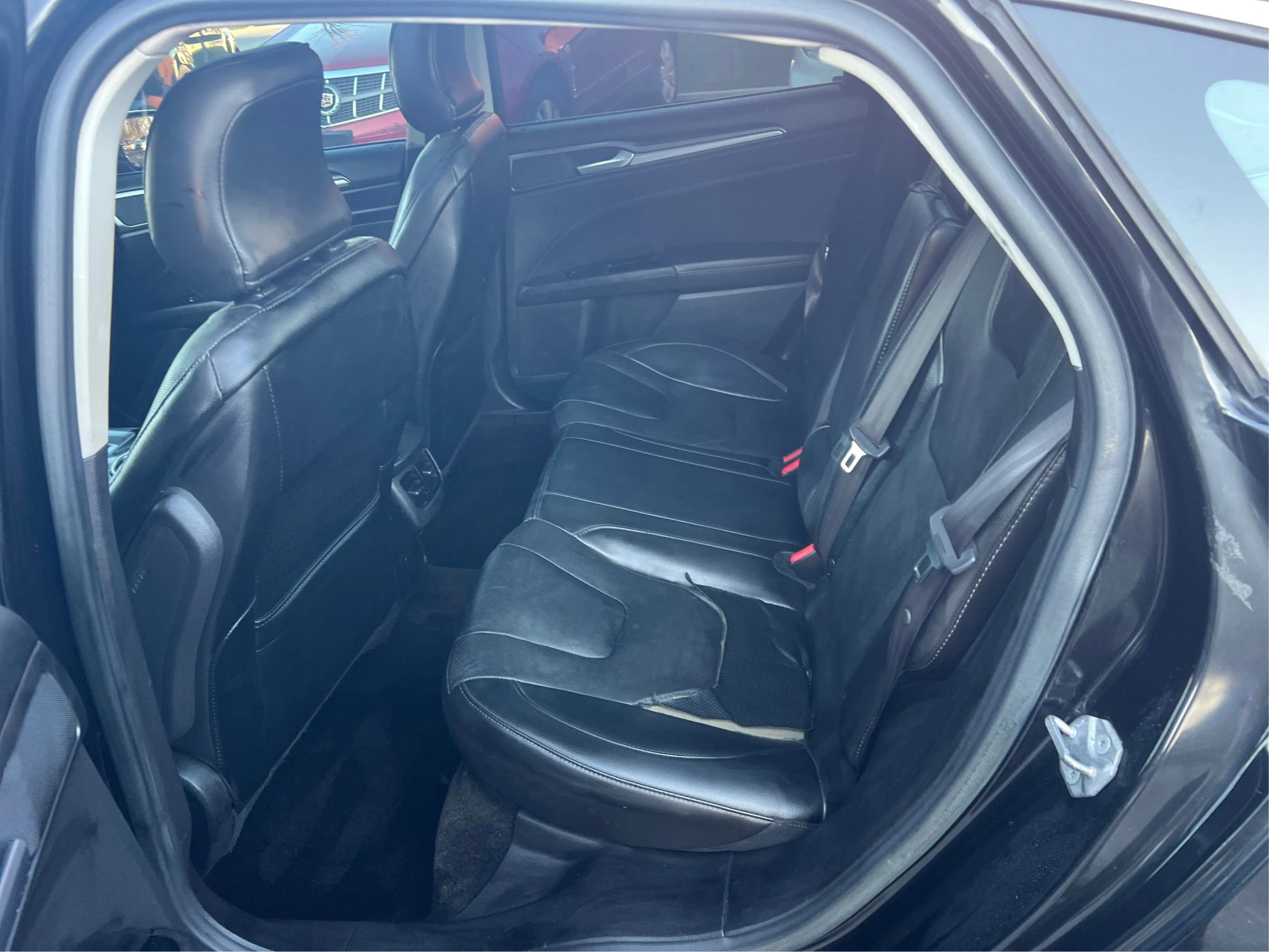 Used 2015 Ford Fusion Titanium image 11