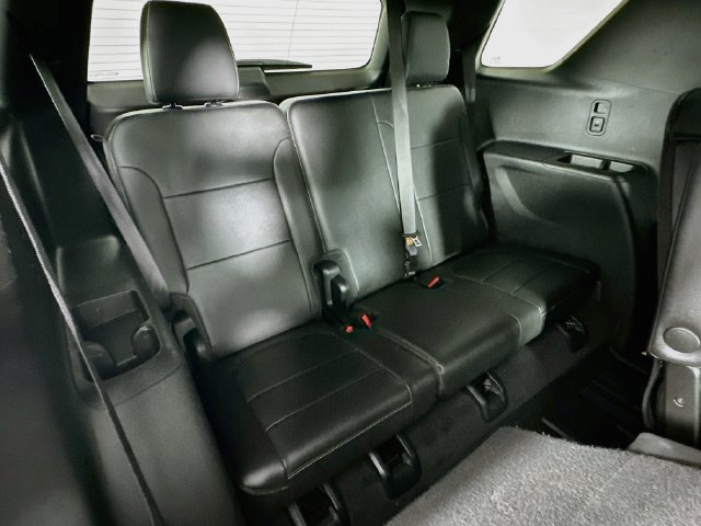 Used 2023 Chevrolet Traverse LT w/ LT Premium Package AWD/4WD image 38