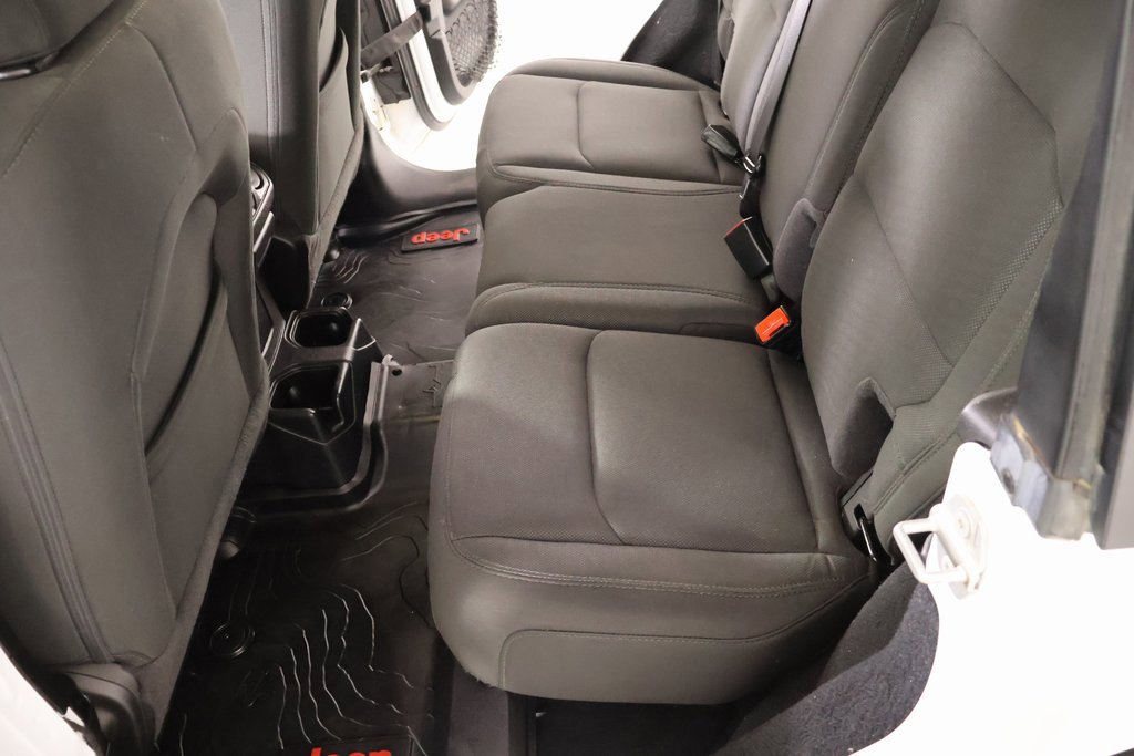 Used 2020 Jeep Wrangler Unlimited Sport image 11