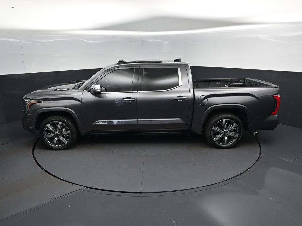 Used 2022 Toyota Tundra Capstone AWD/4WD image 34