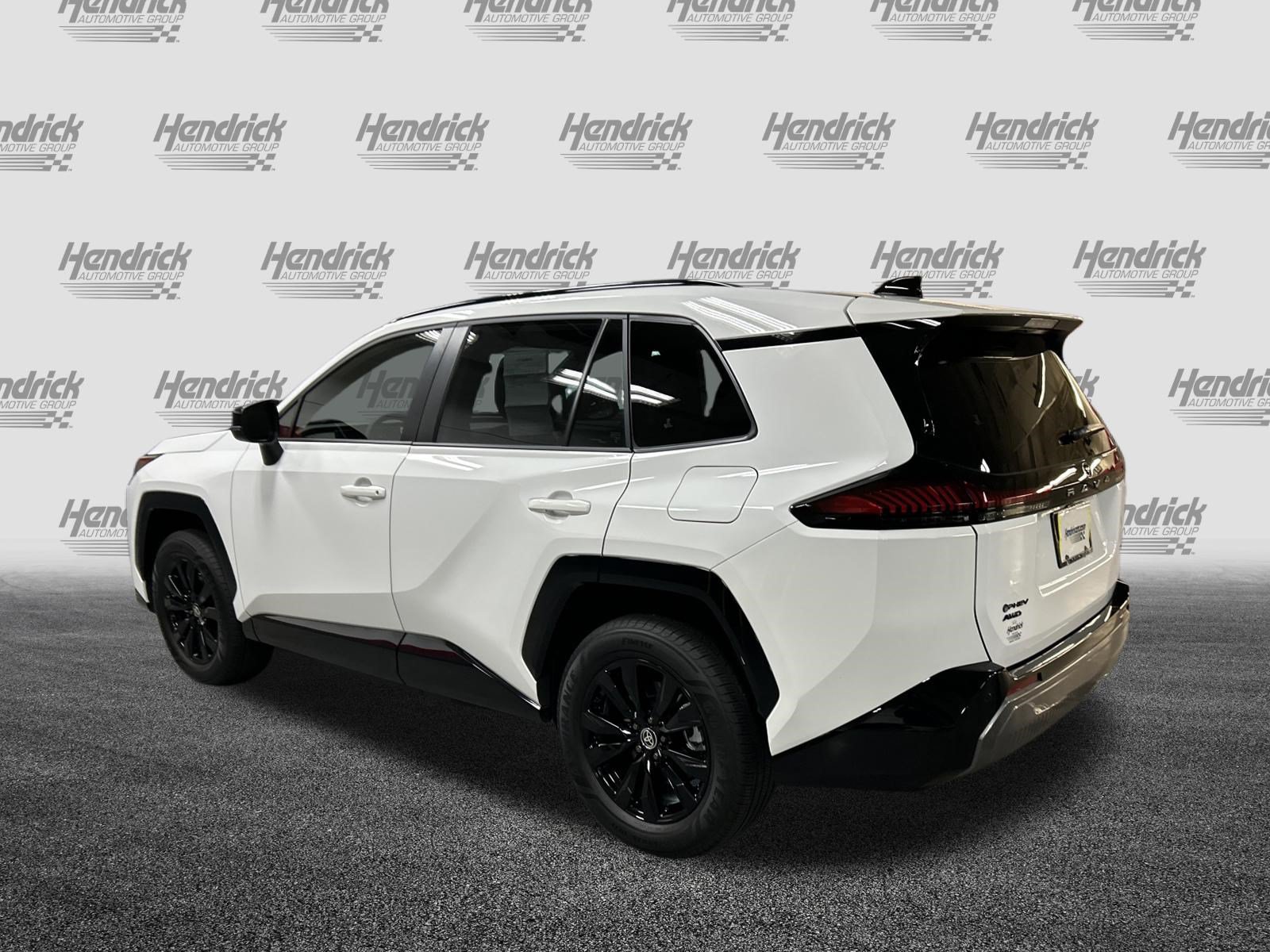Used 2026 Toyota RAV4 SE AWD/4WD image 8