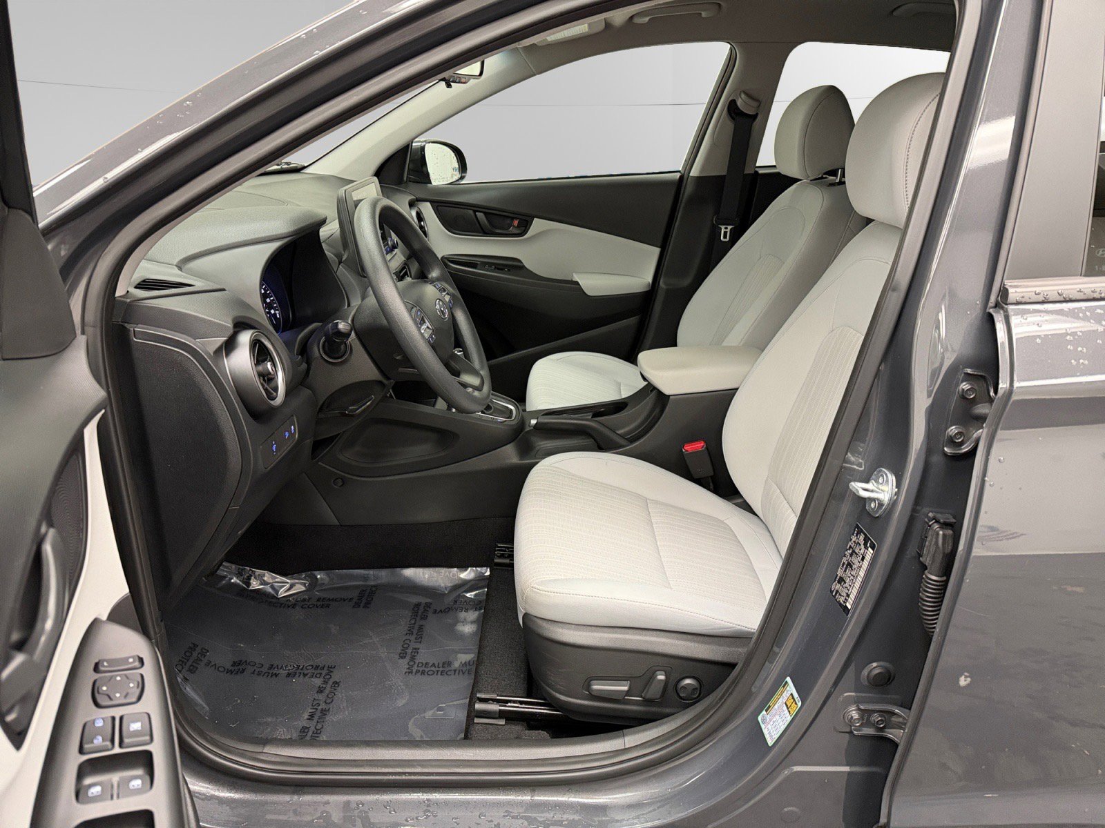 Certified 2023 Hyundai Kona SEL AWD/4WD image 9