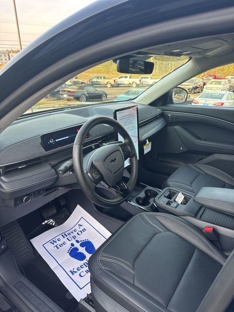 Used 2025 Ford Mustang Mach-E Premium RWD image 10