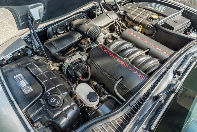 Used 2002 Chevrolet Corvette Convertible w/ Preferred Equipment Group2 image 15