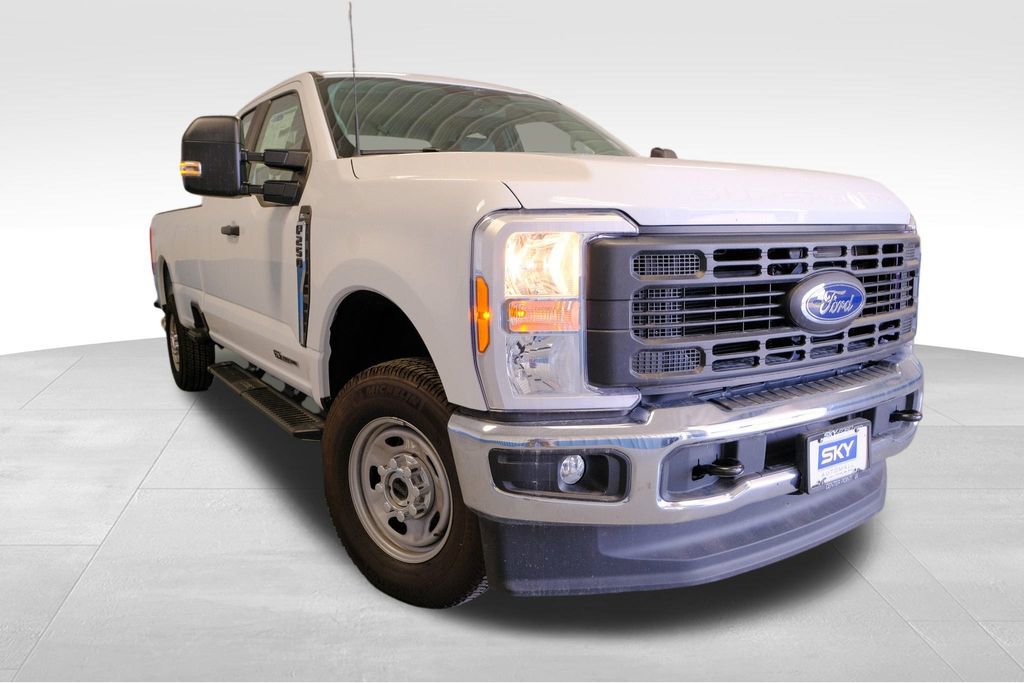 New 2025 Ford F250 XL w/ XL Chrome Package image 11