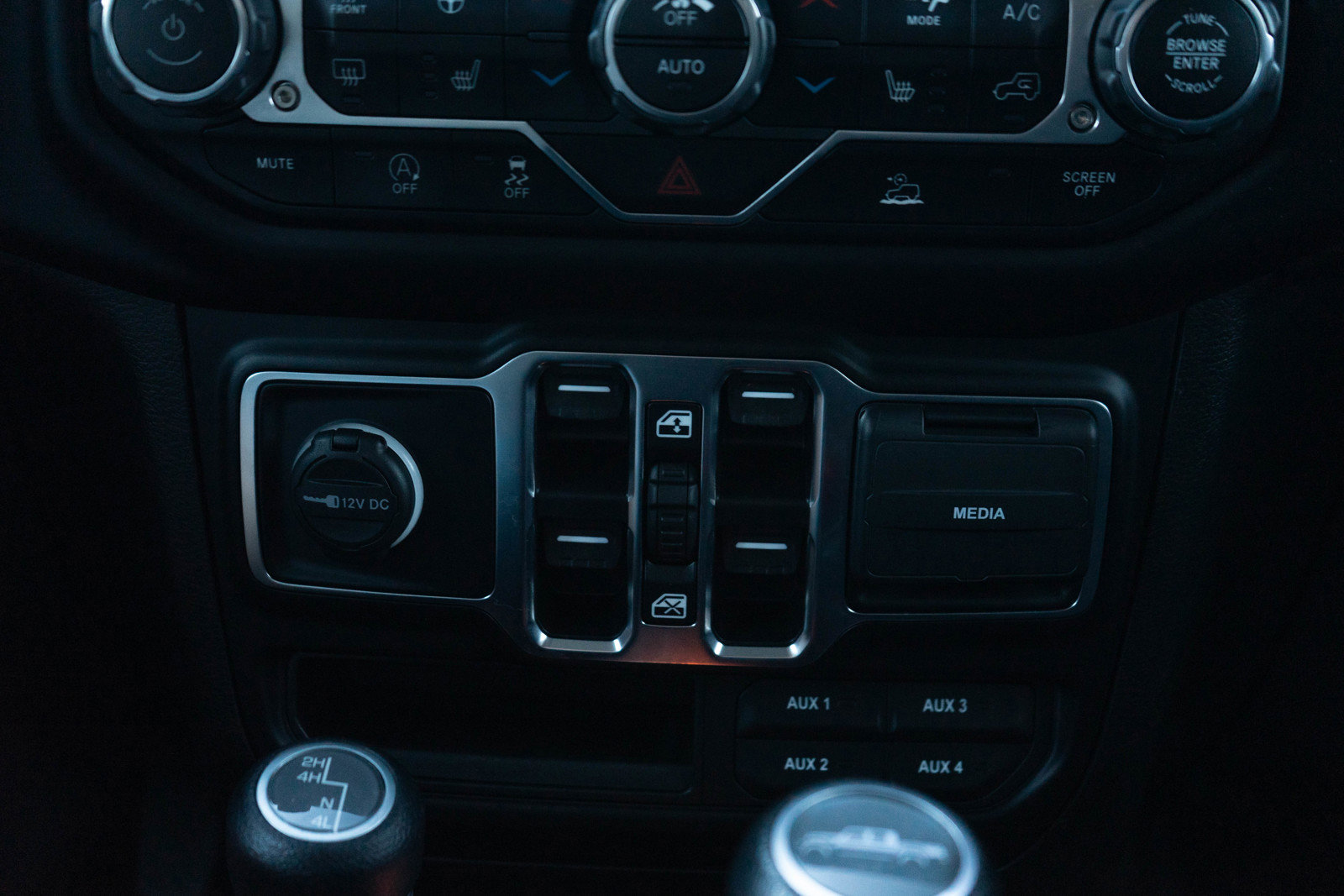 Used 2021 Jeep Gladiator Sport image 17